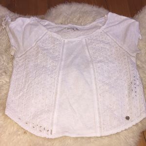 Cropped Lacey sheer t-shirt from Abercrombie. 💫